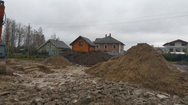 VID_20250508_112736.mp4