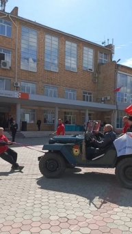 Козлов Матвей, мастер спорта по пауэрлифтингу, рекордсмен России по становой тяге, тянет ГАЗ 66