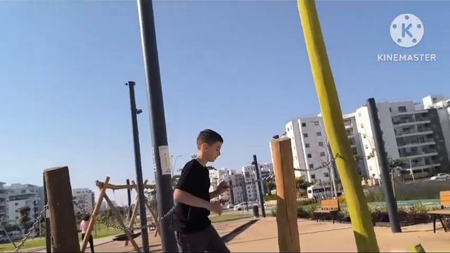 Пол - это лава (на детской площадке). Часть 3