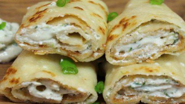 Блины с творогом и зеленью