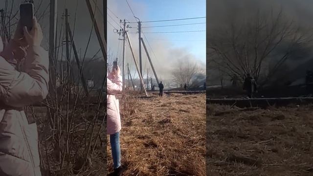 ПОЖАР НА ПУТЁВКИ, ГОРЯТ САРАИ