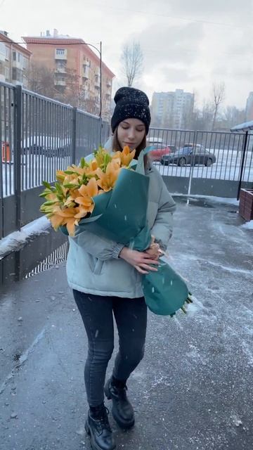9 оранжевых лилий Азиатка #цветымосква #лилия