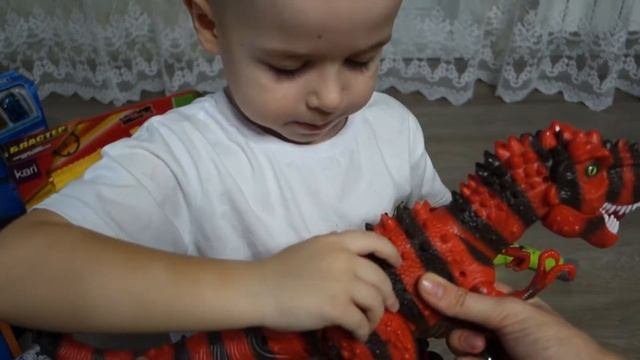 ПОДАРКИ на ДЕНЬ РОЖДЕНЬЕ РАСПАКОВКА Mr M 5