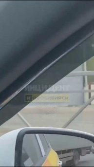 Из Новосибирска прислали кадры утренней зарядки понаехавших под бдительным присмотром бойцов из ОМОН