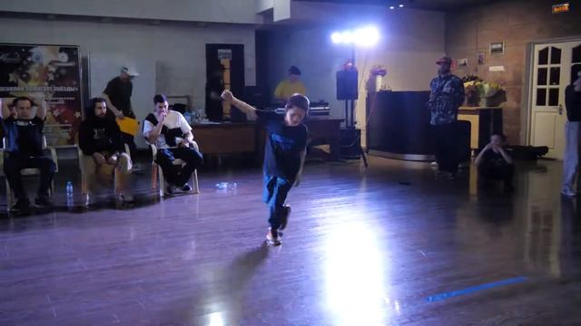 до 13 лет Bboy Vasabi Vs Tedozavr - 