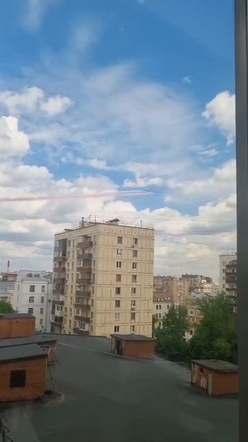 пролёт русских витязей над Москвой восьмидесятилетие победы в Великой отечественной войне