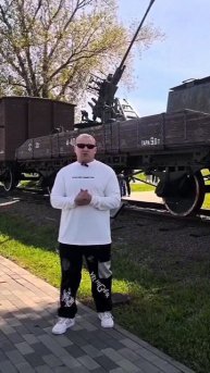 1000103411.mp4