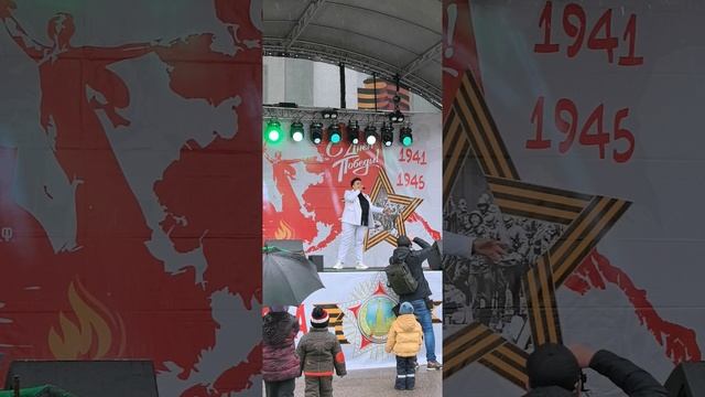 Шаинский В. "Идет солдат по городу" Наталья Гиндалеева