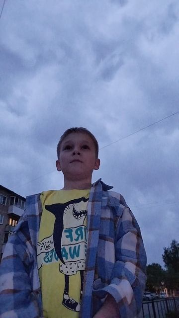 не моргать