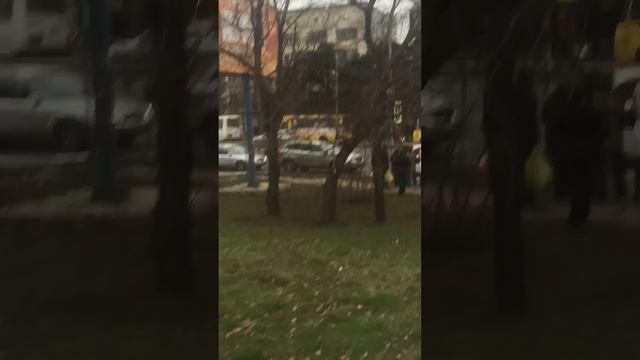 Симферополь Охранники напали на женщину магазин Ашан