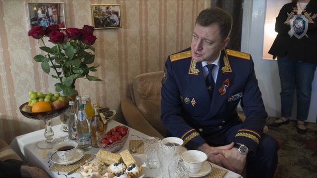 Встреча руководителя СКР по краю А.К. Маслова с ветераном Великой Отечественной войны Рогачевым А.И.