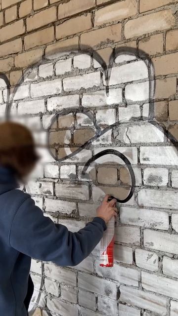 Граффити покрас на заброшенном складе