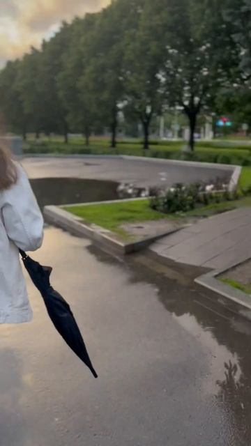 Когда бежишь есть в «Вкусно и точка»🤣 #подпишись  #shorts