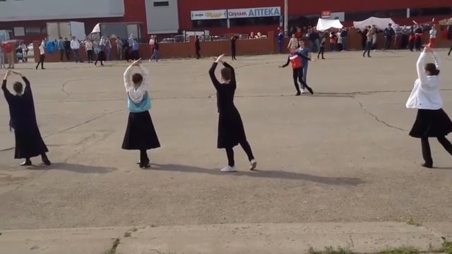 ДУЭТ И ЦВЕТЫ-ДЕТИ И РАМАДАН С ЭЛЬМИРОЙ