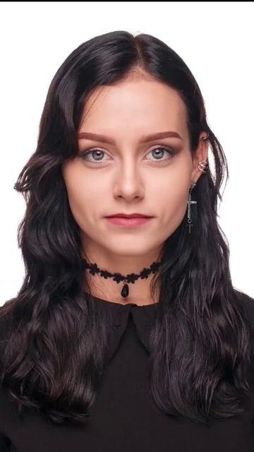 Какие мы делаем фотографии на документы? Красивые. Три