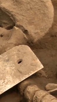 НАЙДЕНЫ ОСТАНКИ ВЕЛИКАНА ВОЗРАСТОМ 5000 ЛЕТ! #находка #н?