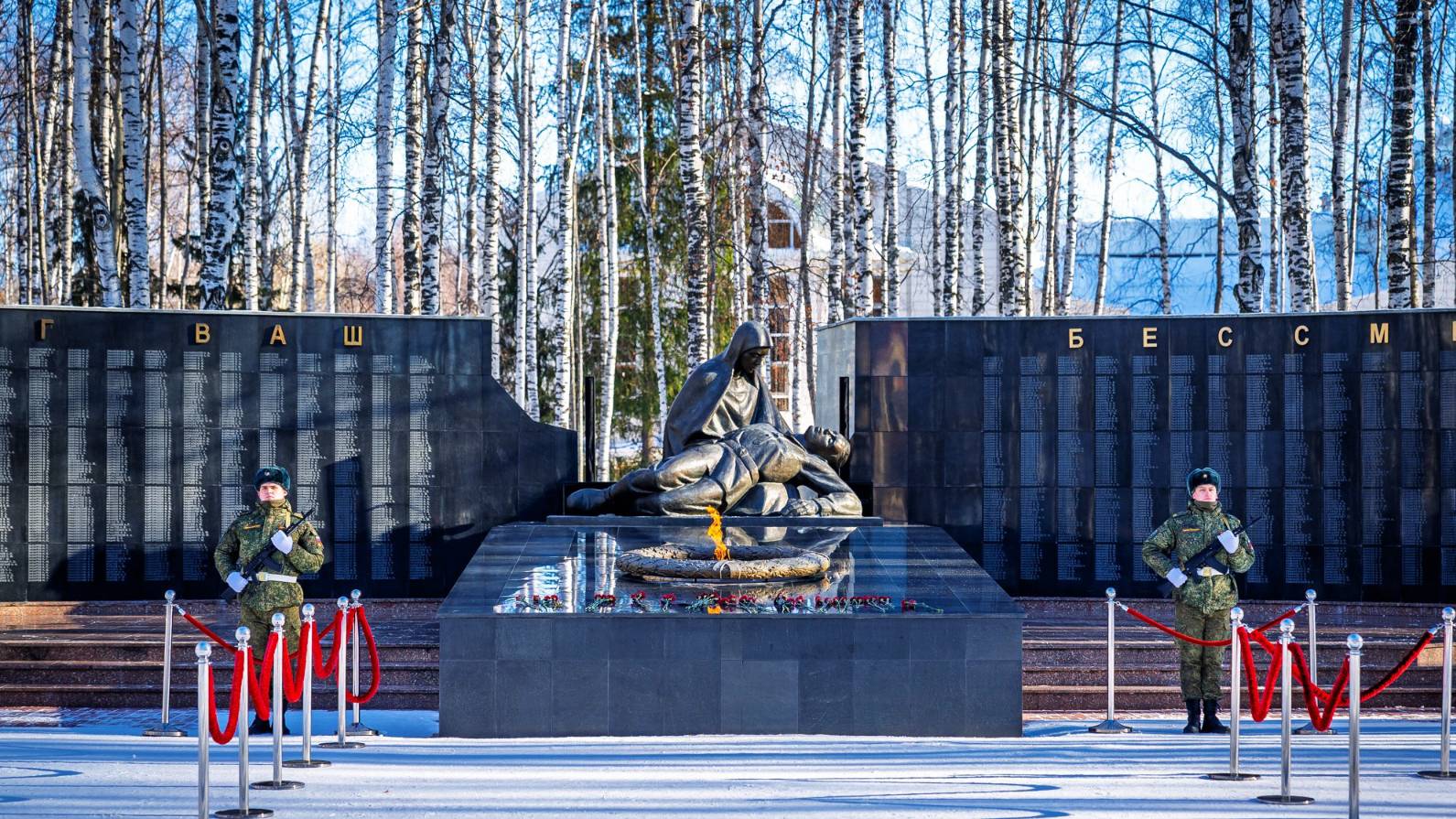 Югорчане отмечают главный праздник нашей страны