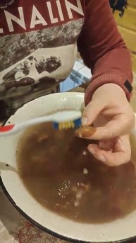 Как правильно очистить саркосцыфу #саркосцифа #грибы