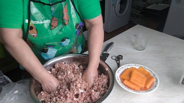 начинаю делать колбасу. мой первый сервилат.