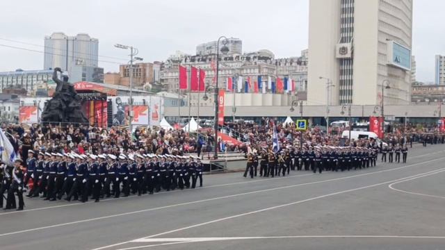 Первые парады прошли на востоке страны