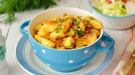 🍲 Картошка с килькой в томате / Готовим просто, быстро и без изысков, но очень вкусно!