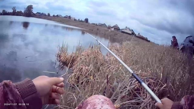 Боковой кивок на мормышку🎣 Наживка опарыш.