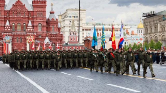 ‼️🇷🇺 Расчёт участников спецоперации прошёл по Красной площади на параде Победы