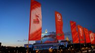 Дом Правительства в цветах Победы