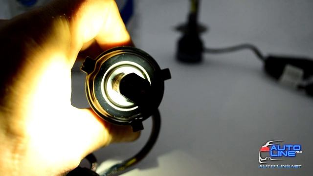 Потужні LED-лампи H4 з обманкою 9-32 В 70 Вт 5500 K/18000 Lm — Cyclone LE