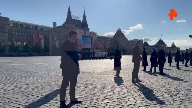 Китайцы спели «Священную войну» на русском