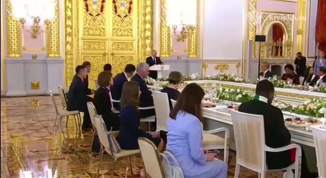 Выступление Владимира Путина на обеде от имени Президента России для глав иностранных делегаций и...