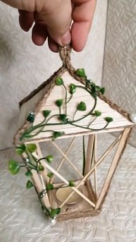 Фонарик из палочек для мороженого.