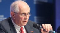 Потомок Бисмарка счел безумием угрозы ЕС в адрес лидеров, посетивших РФ на 9 Мая