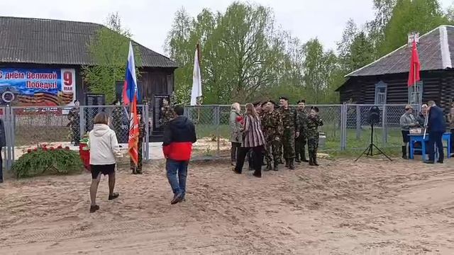 Семёновка,открытие памятника, 9 мая, кадеты с песней