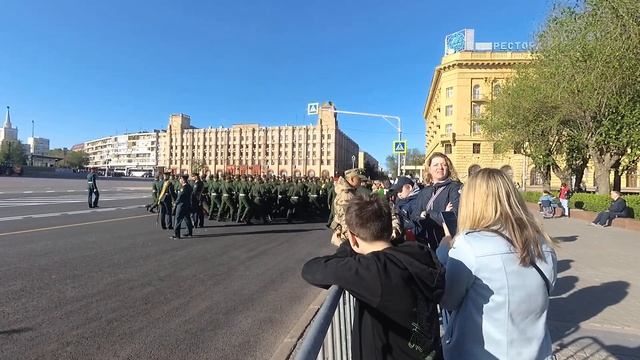 Вторая репетиция парада в честь Дня Победы на площади