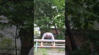 Отжимаемся нестандартно и не от пола