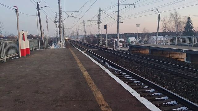 Высокоскоростной электропоезд ЭВС1-17 "САПСАН" с рейсом