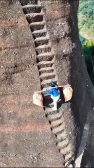 Трудные будни азиатской женщины