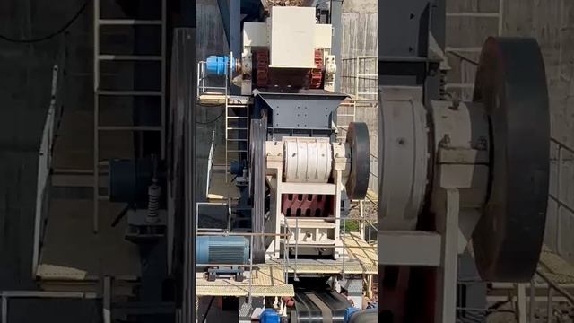 ДСК-300, Щековая дробилка PE 750/1060, вибропитатель ZSW, пластинчатый питатель ПП