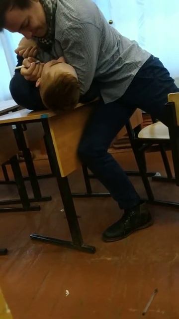 В КАЖДОЙ ШКОЛЕ БЫЛ (или есть) ТАКОЙ УЧЕНИК :D - [Видео: 25 Д