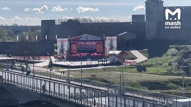 Для жителей эстонской Нарвы организуют трансляцию Парада Победы с территории нашего Ивангорода