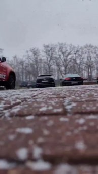 Снег в Петербурге. Все переобулись? #авто #питер #эваку?