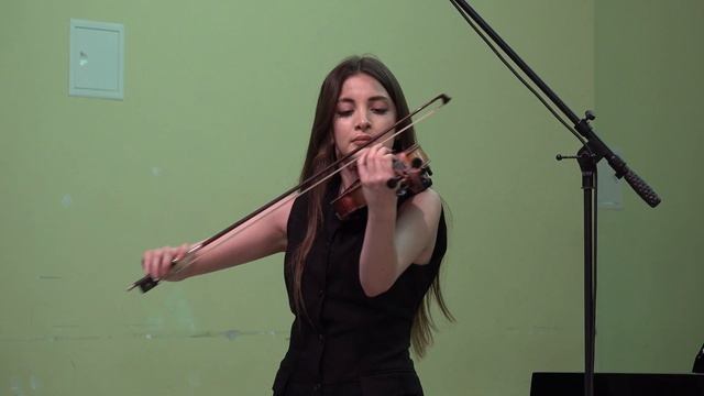 "Журавль", муз. С. Асламазян, исп. Марина Саргсян(скрипка), конц. Анаит Гаспарян. Комитас.