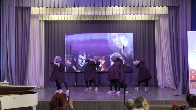 282386 Хореографический ансамбль "Реверанс", г. Гусев  - "Довоюй, родной!"