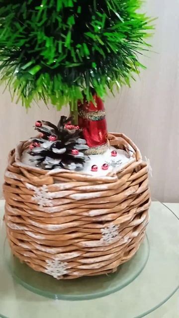 Новогодняя поделка "Лесная красавица"