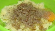 Лепешки из картофеля с жаренным луком
