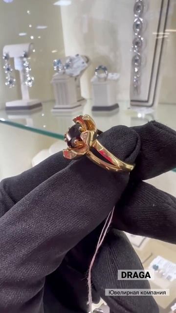 Кольцо в желтом золоте с гранатом и бриллиантами 💎Ар?
