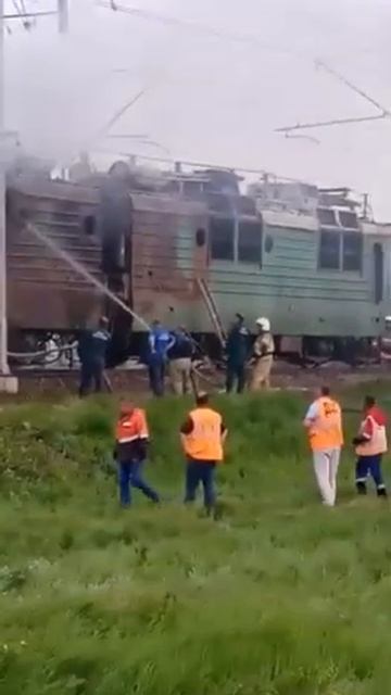 Поезд с дизельным топливом сгорел в Ростовской област