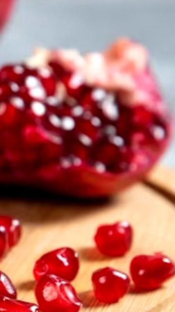 Можно ли кушать гранат с косточками?
