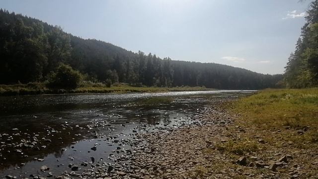 Остановка у сухих водопадов на реке Ай.